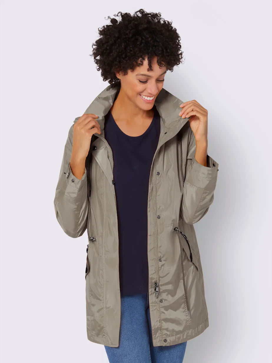 Parka long with capuche removable and pockets pratiques