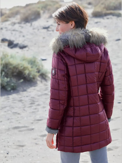 Doudoune quilted with capuche and pockets zip