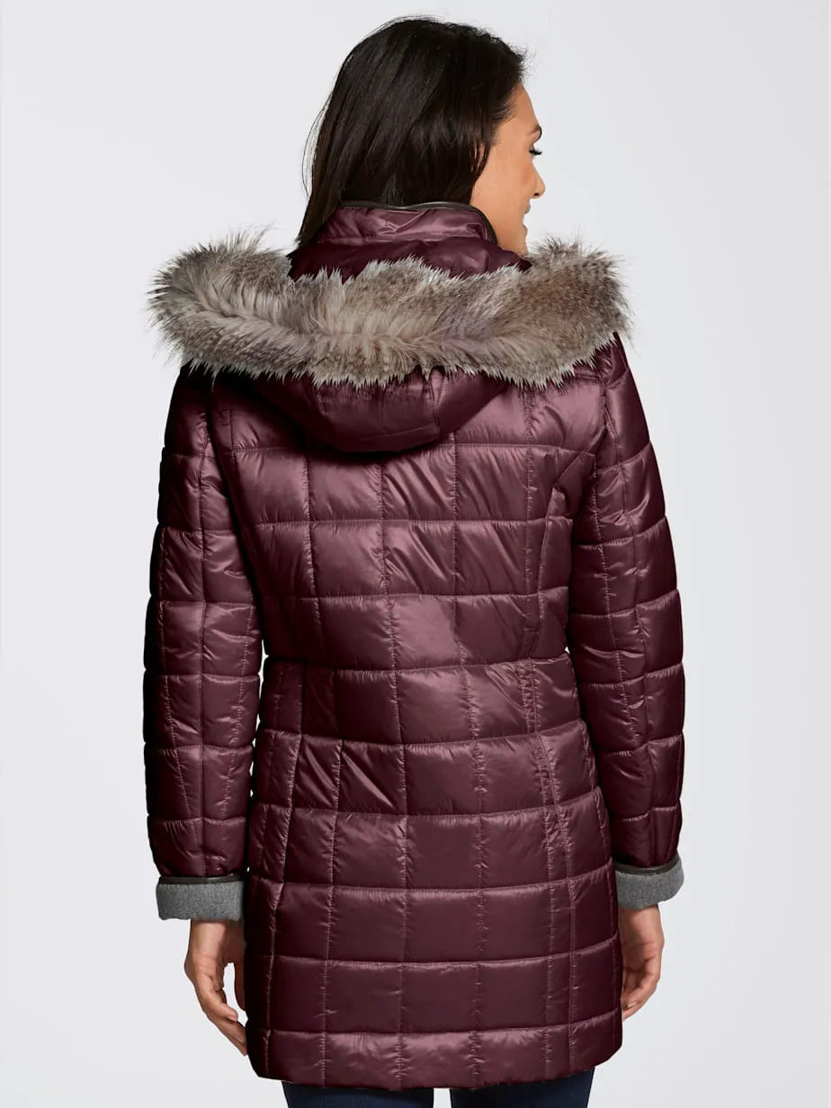 Doudoune quilted with capuche and pockets zip