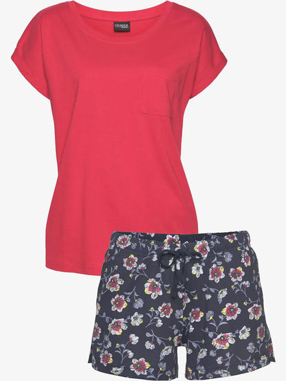 Ensemble of pyjamas short with t-shirt and shorts