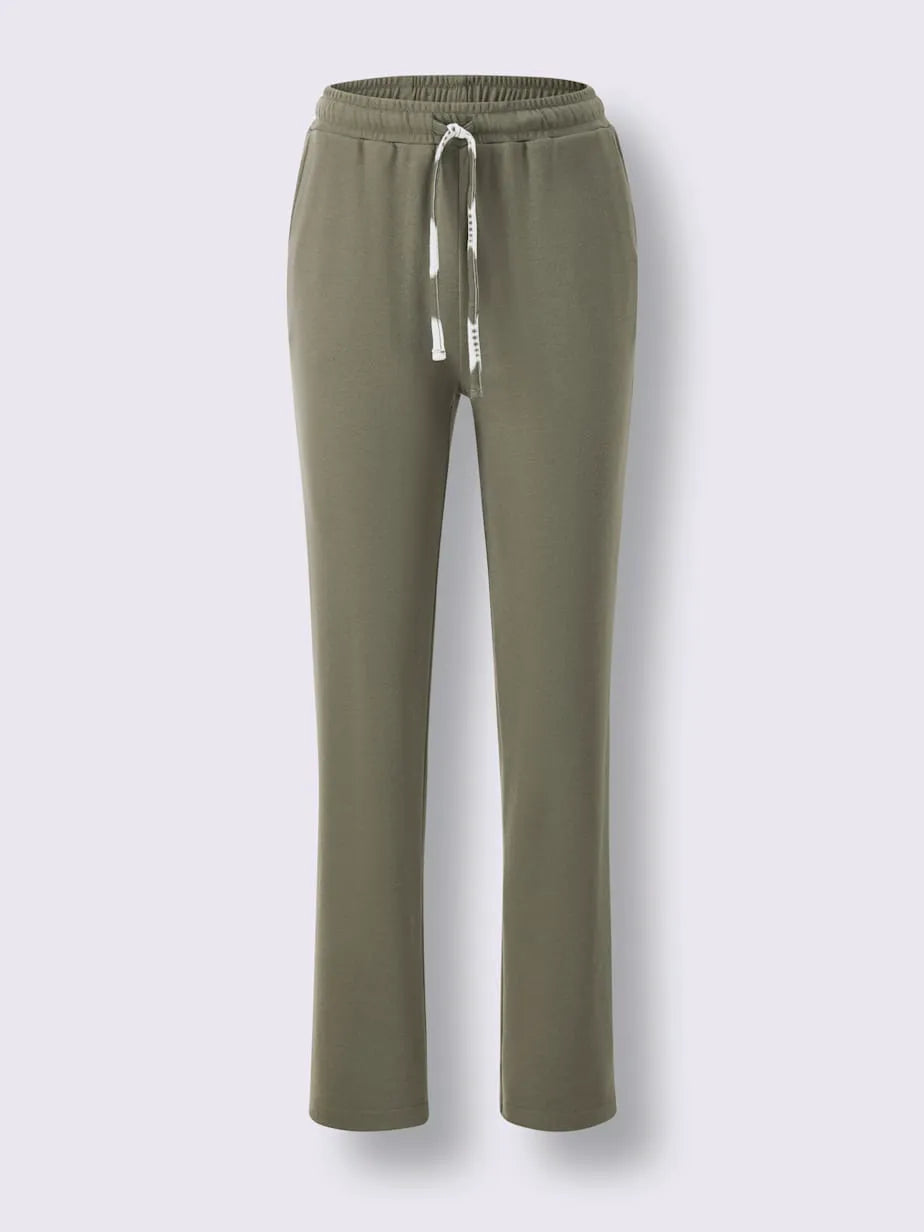 Tenue relaxation with patterns with collar with revers and trousers solid