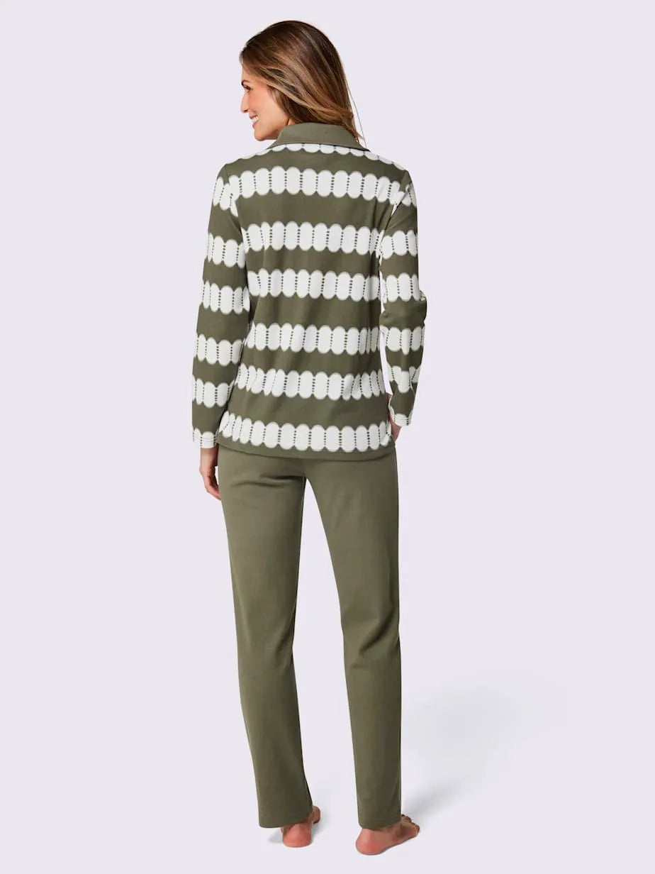 Tenue relaxation with patterns with collar with revers and trousers solid